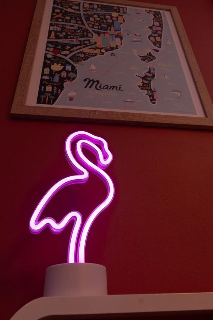 Cabana & Miami 70'S - Proche Parking Et Epicerie Macon Luaran gambar